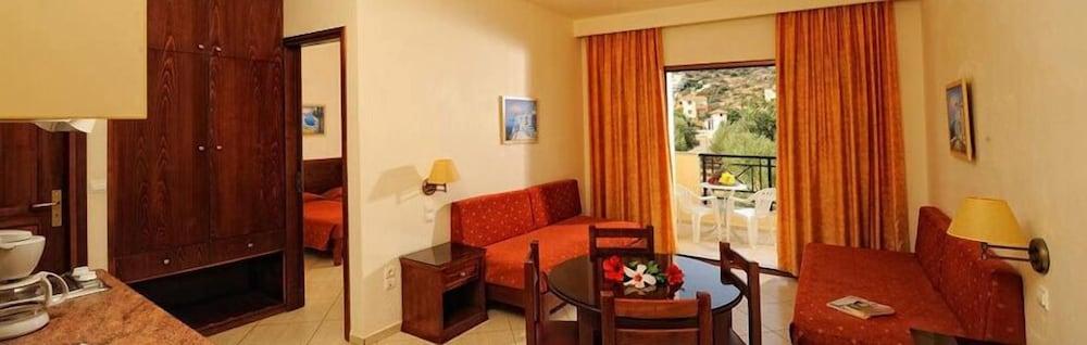 Maria Lambis Aparthotel Stalís Ngoại thất bức ảnh